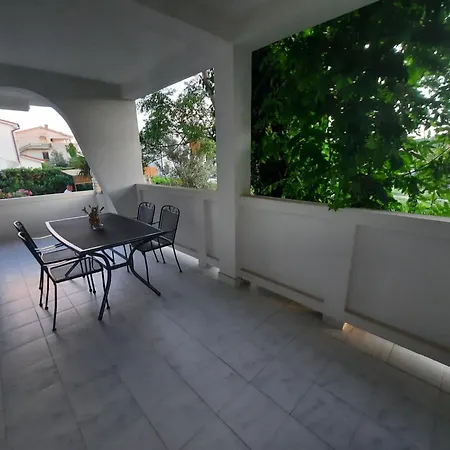 Gemuetliche Fuer Familien Mit Terrasse By Interhome *