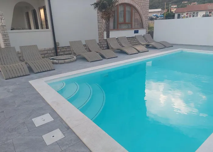 Apartamento Gemuetliche Fuer Familien Mit Terrasse By Interhome Barbat na Rabu