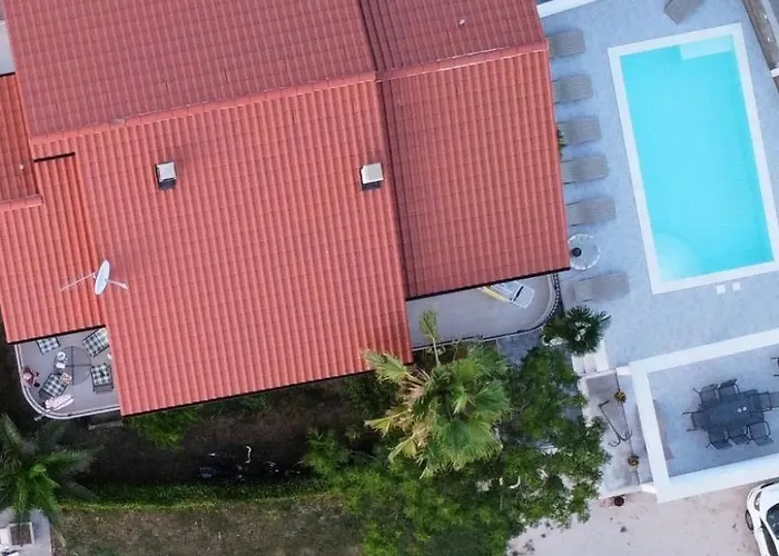 아파트 Gemuetliche Fuer Familien Mit Terrasse By Interhome Barbat na Rabu