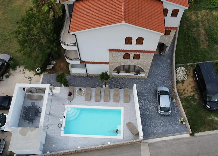 Gemuetliche Fuer Familien Mit Terrasse By Interhome Apartamento *