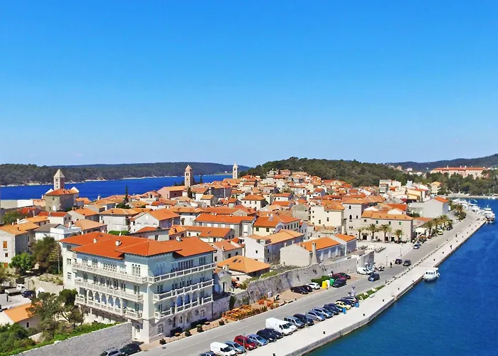 Apartamento Gemuetliche Fuer Familien Mit Terrasse By Interhome Barbat na Rabu