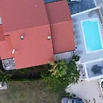 شقة Gemuetliche Fuer Familien Mit Terrasse By Interhome Barbat na Rabu